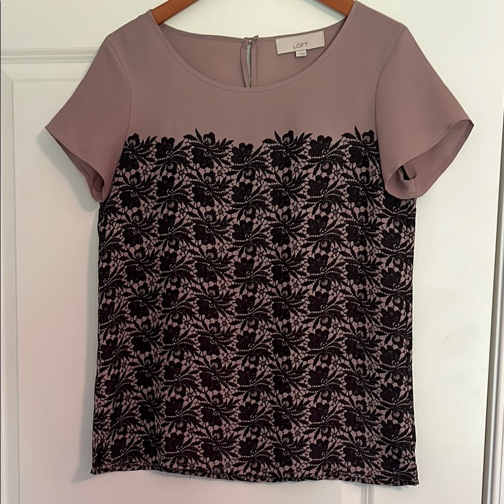LOFT Women's Mauve and Black Lace Top
